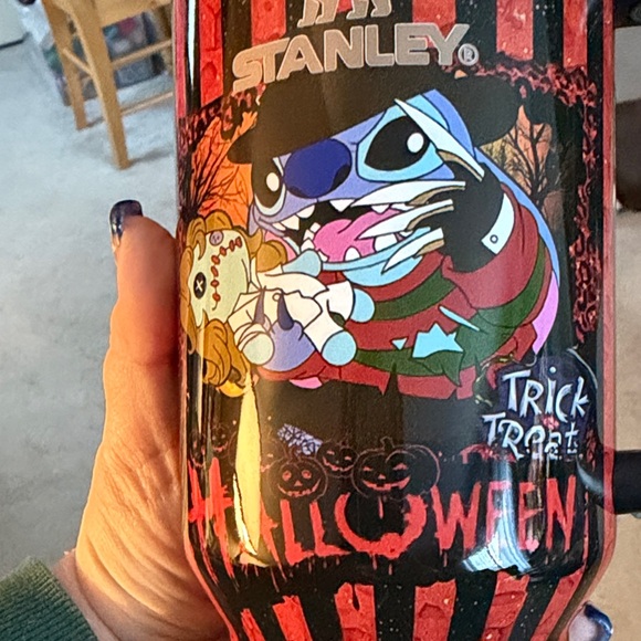 40 oz customized Stitch Freddy Krueger Halloween Cup (Not a true Stanley) - Picture 5 of 5